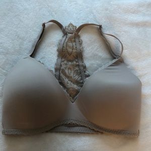 Never worn nude, wireless, Aerie bra